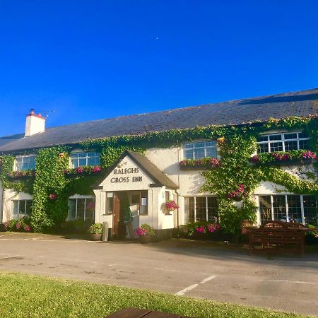 Raleghs Cross Inn Clatworthy Bagian luar foto